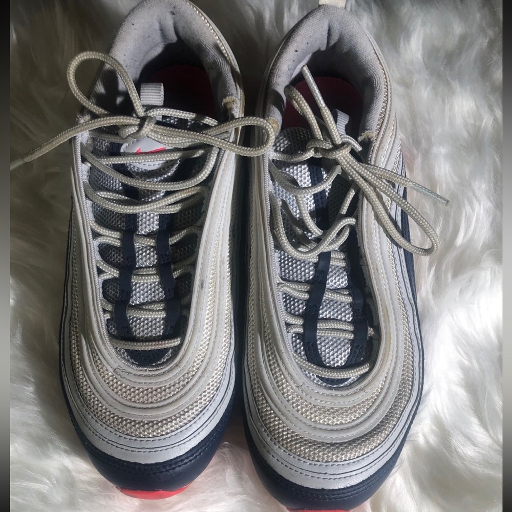 Nike Air Max 8.5 women